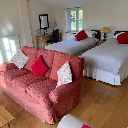 Field Cottage Bed And Continental Breakfast East Harling Екстериор снимка