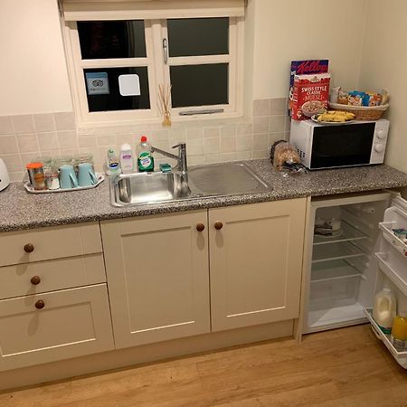 Field Cottage Bed And Continental Breakfast East Harling Екстериор снимка